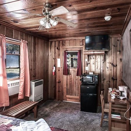Apache Village 7, Queen Bed, Midtown, Sleeps 2 รุยโดโซ ภายนอก รูปภาพ